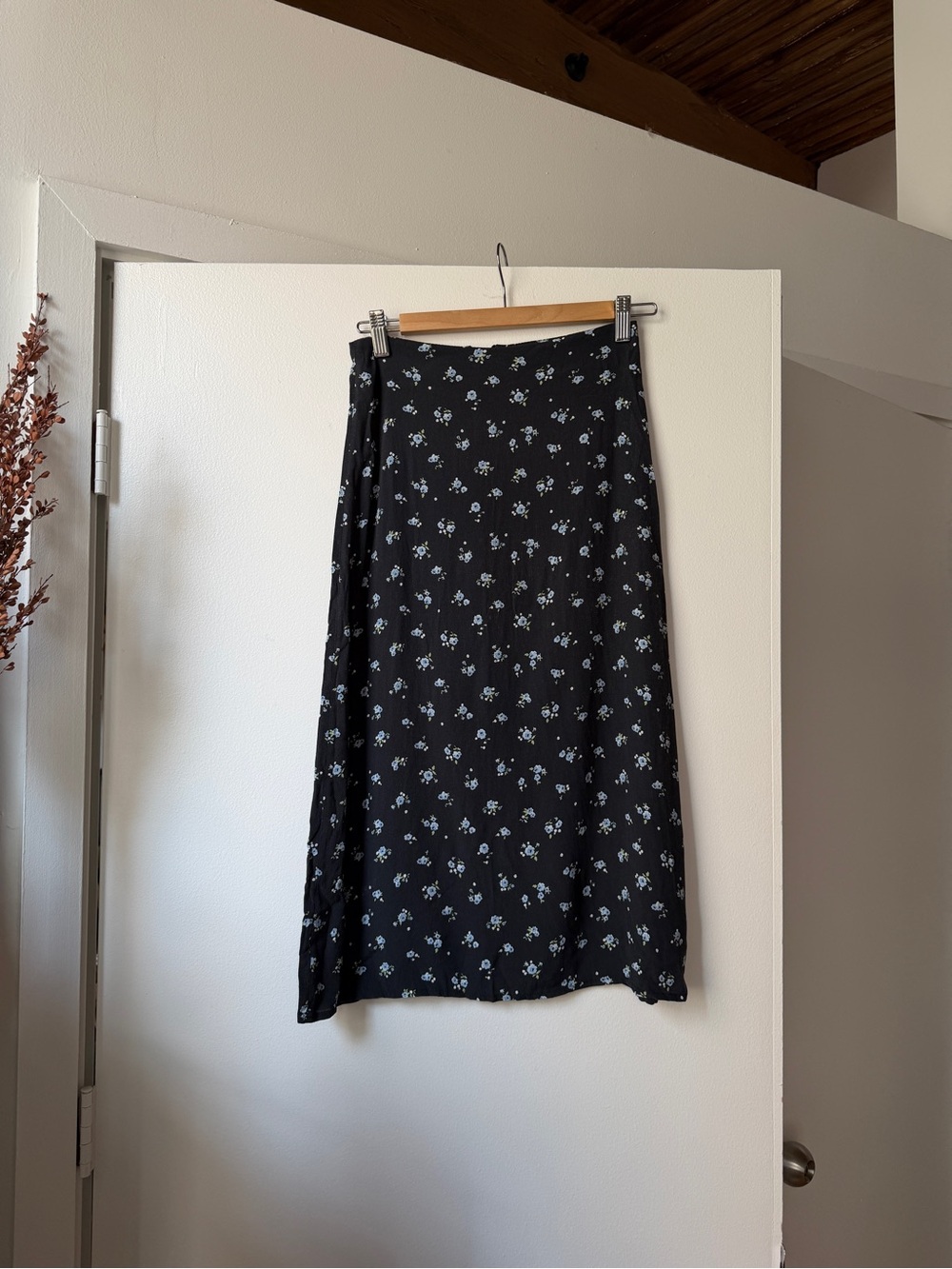 Brandy Melville Black Midi Skirt with Light Blue Floral Print